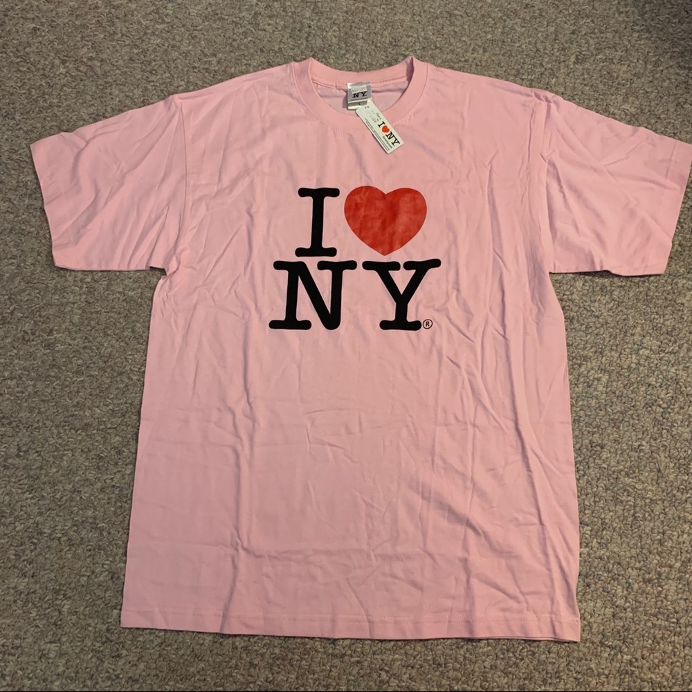 ✨Brand New✨ Women’s I ❤️ NY Shirt